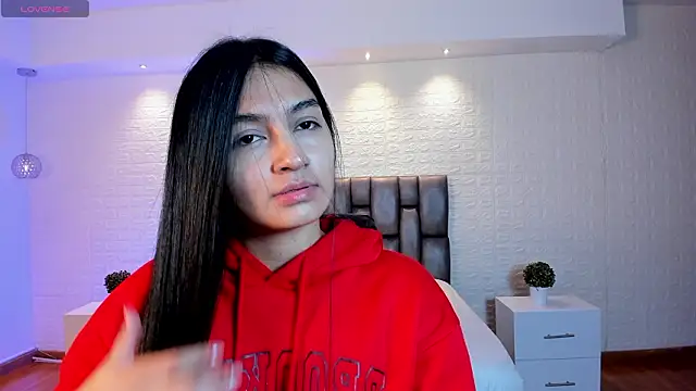 Snapshot of AidaJones chatting on 03/28/26, 11:43 AidaJones online show from 03/28/26, 11:43