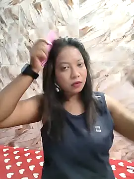 Snapshot of hornyzinia123 chatting on 04/13/26, 03:23 hornyzinia123 online show from 04/13/26, 03:23