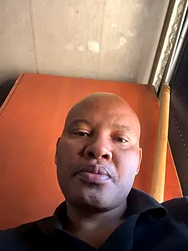 Snapshot of SawaM1 chatting on 10/24/25, 09:49 SawaM1 online show from 10/24/25, 09:49