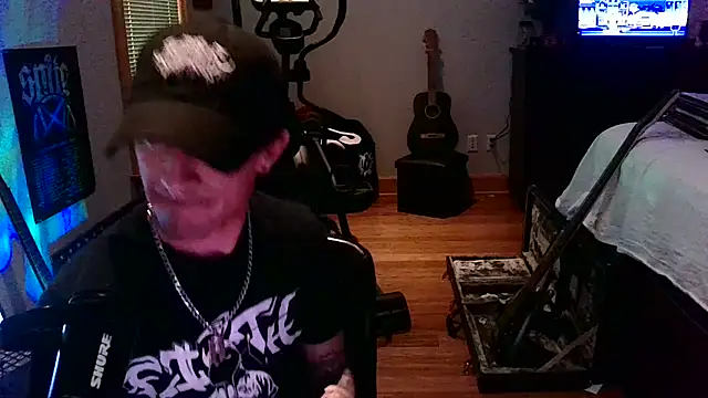 Snapshot of LEVIATHANX666 chatting on 04/03/26, 05:11 LEVIATHANX666 online show from 04/03/26, 05:11