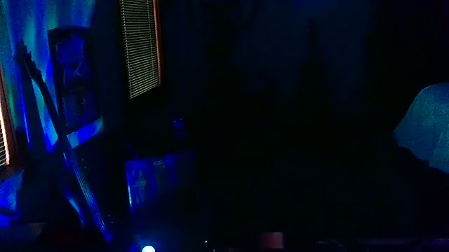 Snapshot of LEVIATHANX666 chatting on 04/12/26, 03:06 LEVIATHANX666 online show from 04/12/26, 03:06