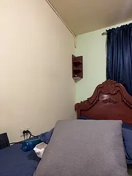 Snapshot of MaxDell chatting on 09/12/25, 09:48 MaxDell online show from 09/12/25, 09:48