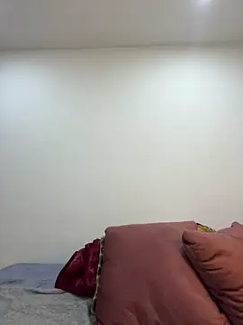 Snapshot of MaxDell chatting on 03/17/26, 05:27 MaxDell online show from 03/17/26, 05:27