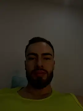 Snapshot of MaxDell chatting on 04/04/26, 11:35 MaxDell online show from 04/04/26, 11:35