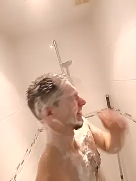 Snapshot of Wilsonn86 chatting on 11/29/25, 07:39 Wilsonn86 online show from 11/29/25, 07:39