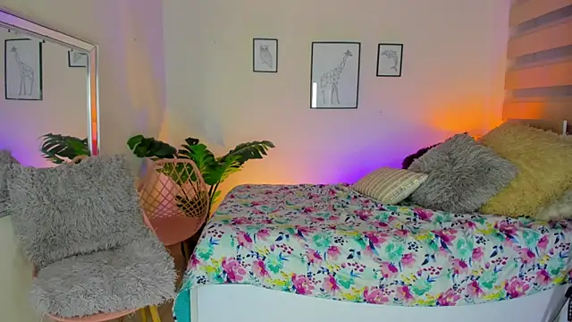 LusyKitty online show from 09/17/25, 03:03