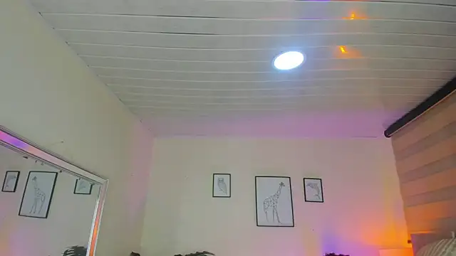 LusyKitty online show from 10/20/25, 03:12