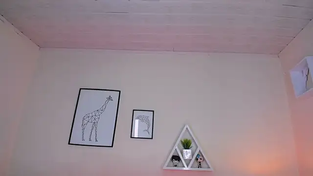 LusyKitty online show from 11/11/25, 04:07