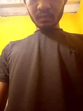 Snapshot of coolhemant chatting on 07/17/26, 01:23 coolhemant online show from 07/17/26, 01:23