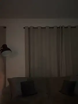 Snapshot of Charleigh_xx chatting on 04/09/26, 03:39 Charleigh xx online show from 04/09/26, 03:39