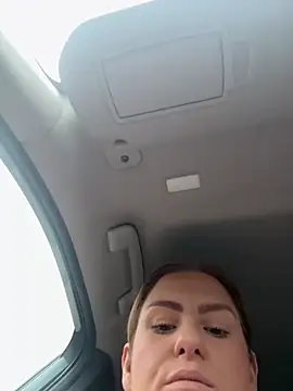 Snapshot of Charleigh_xx chatting on 04/17/26, 10:40 Charleigh xx online show from 04/17/26, 10:40