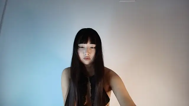 Ji yen online show from 10/28/25, 12:03