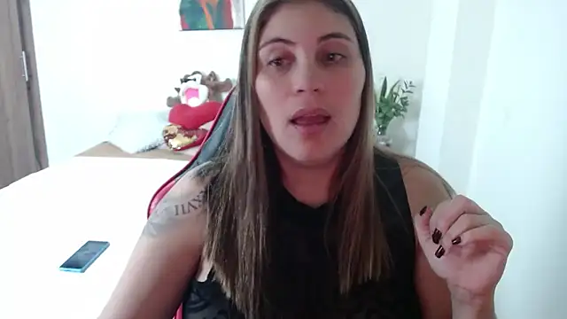 Secret Bella online show from 11/11/25, 11:10