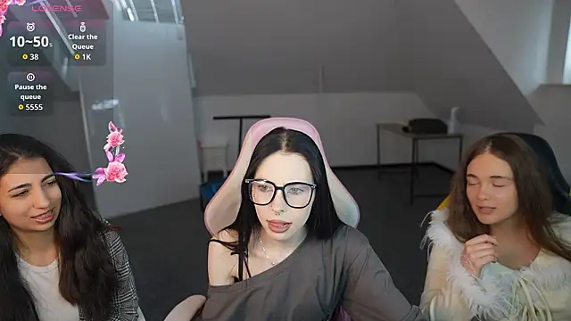 VivianSweet  online show from 02/25/26, 11:31