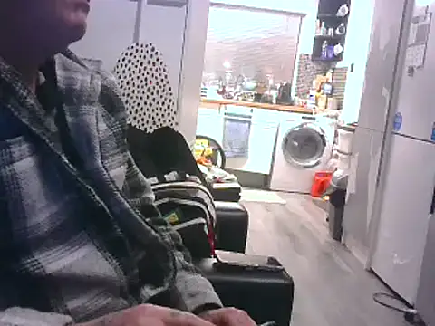 Snapshot of hefin18 chatting on 01/28/25, 08:26 hefin18 online show from 01/28/25, 08:26