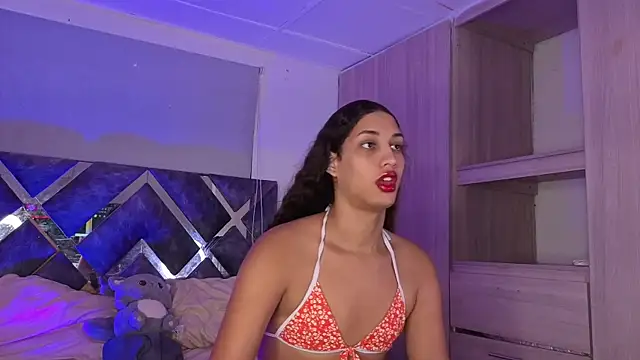 Snapshot of candice777 chatting on 04/21/26, 01:06 candice777 online show from 04/21/26, 01:06