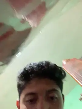 Snapshot of PerraAsquerosa_ chatting on 12/14/25, 09:36 PerraAsquerosa online show from 12/14/25, 09:36