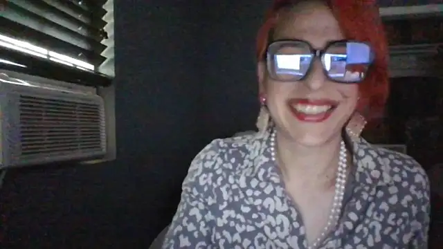 Snapshot of mayra_mayhem chatting on 04/16/26, 03:13 mayra mayhem online show from 04/16/26, 03:13