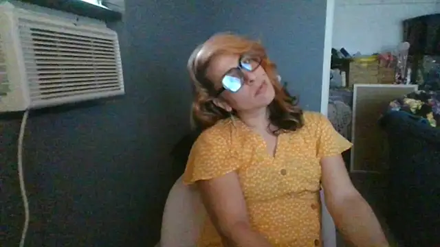 Snapshot of mayra_mayhem chatting on 05/20/26, 02:12 mayra mayhem online show from 05/20/26, 02:12