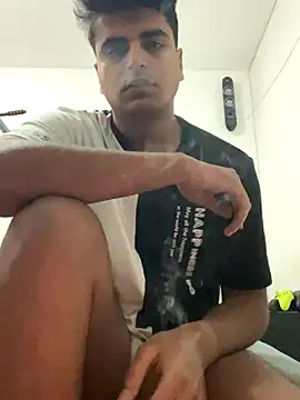 Snapshot of Noam7080z chatting on 11/20/25, 09:25 Noam7080z online show from 11/20/25, 09:25