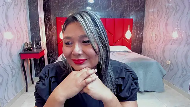 LatinaHoleQueen online show from 03/27/26, 03:23