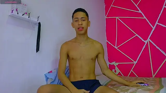 dylan apol0 online show from 12/20/25, 02:07