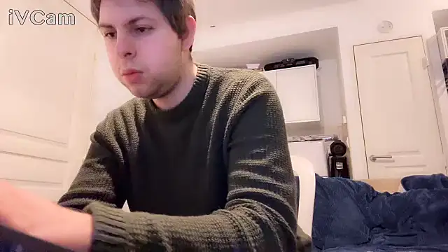 Snapshot of leBgBlon0088 chatting on 01/31/26, 09:13 leBgBlon0088 online show from 01/31/26, 09:13