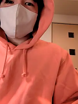 Snapshot of kqitooo chatting on 01/07/26, 08:50 kqitooo online show from 01/07/26, 08:50