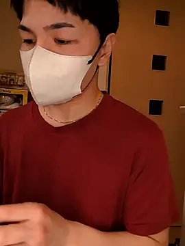 Snapshot of kqitooo chatting on 03/04/26, 09:04 kqitooo online show from 03/04/26, 09:04