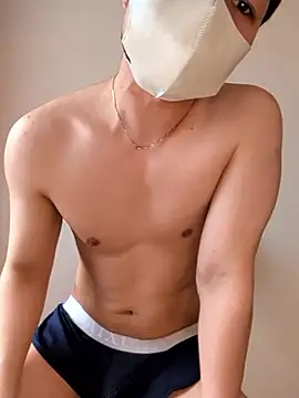 Snapshot of kqitooo chatting on 04/18/26, 04:16 kqitooo online show from 04/18/26, 04:16