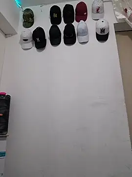 Snapshot of Ethanho0t chatting on 10/15/25, 11:38 Ethanho0t online show from 10/15/25, 11:38