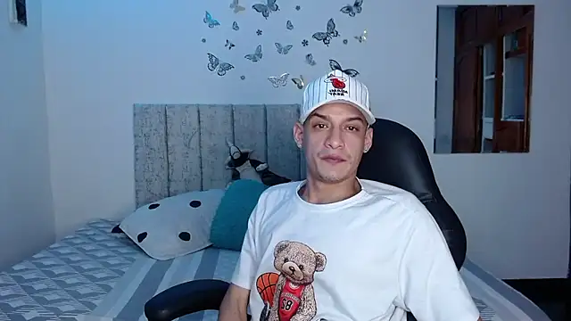 Snapshot of Ethanho0t chatting on 01/09/26, 06:16 Ethanho0t online show from 01/09/26, 06:16