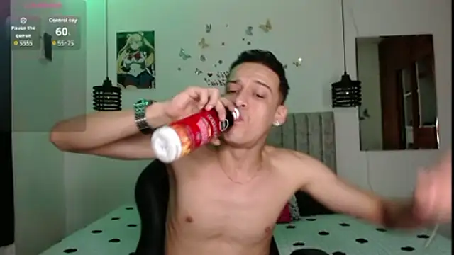 Snapshot of Ethanho0t chatting on 04/13/26, 03:39 Ethanho0t online show from 04/13/26, 03:39