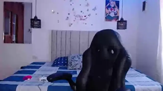 Snapshot of Ethanho0t chatting on 04/20/26, 04:32 Ethanho0t online show from 04/20/26, 04:32