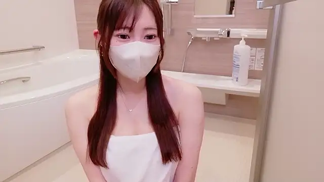 Snapshot of MOEMOE-Q chatting on 03/31/26, 12:49 MOEMOE-Q online show from 03/31/26, 12:49