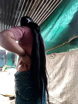 Snapshot of Falguni_Desai chatting on 12/03/25, 02:08 Falguni Desai online show from 12/03/25, 02:08