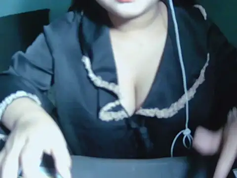 Snapshot of Lily3322 chatting on 07/13/26, 03:48 Lily3322 online show from 07/13/26, 03:48