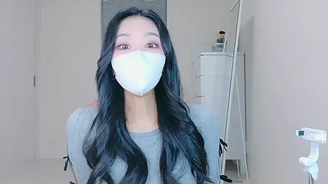 Snapshot of ramuchan_desu chatting on 04/29/26, 12:16 ramuchan desu online show from 04/29/26, 12:16