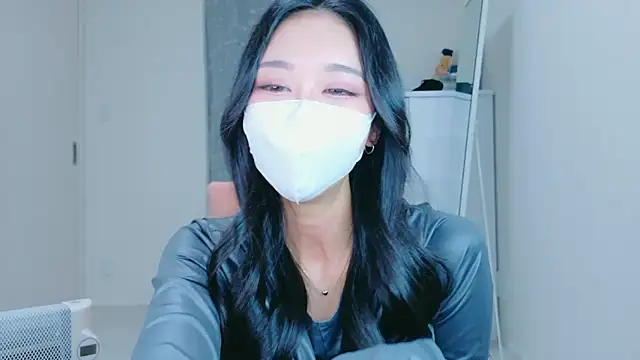 Snapshot of ramuchan_desu chatting on 05/20/26, 12:17 ramuchan desu online show from 05/20/26, 12:17