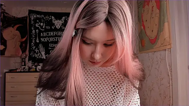 Snapshot of CutiePatoootie chatting on 12/14/25, 07:18 CutiePatoootie online show from 12/14/25, 07:18