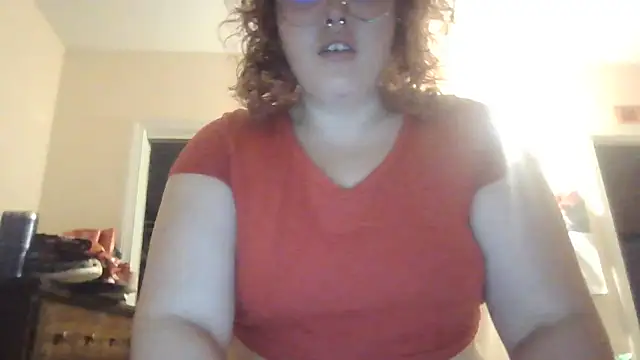 Snapshot of nuttiebuddy1 chatting on 10/09/25, 08:12 nuttiebuddy1 online show from 10/09/25, 08:12