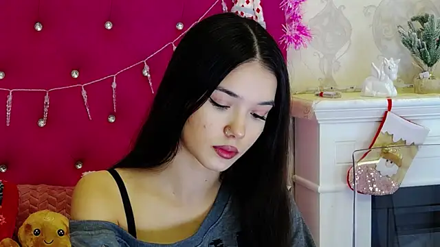 AlexisDevine online show from 12/21/25, 05:25