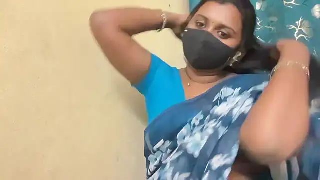Snapshot of Pavani-Sexy chatting on 04/19/26, 08:24 Pavani-Sexy online show from 04/19/26, 08:24