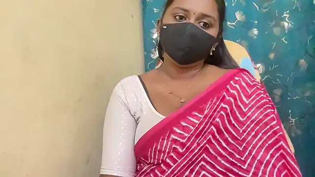 Snapshot of Pavani-Sexy chatting on 04/20/26, 05:21 Pavani-Sexy online show from 04/20/26, 05:21