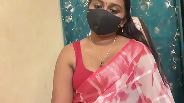 Snapshot of Pavani-Sexy chatting on 04/28/26, 04:45 Pavani-Sexy online show from 04/28/26, 04:45