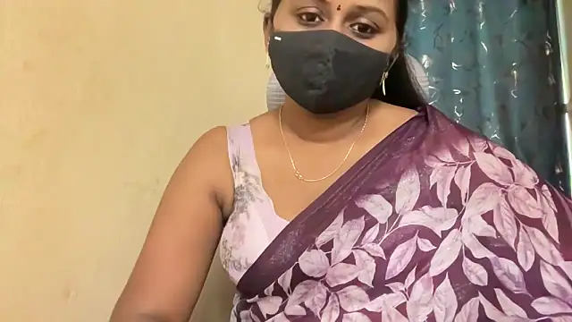Snapshot of Pavani-Sexy chatting on 05/27/26, 07:05 Pavani-Sexy online show from 05/27/26, 07:05