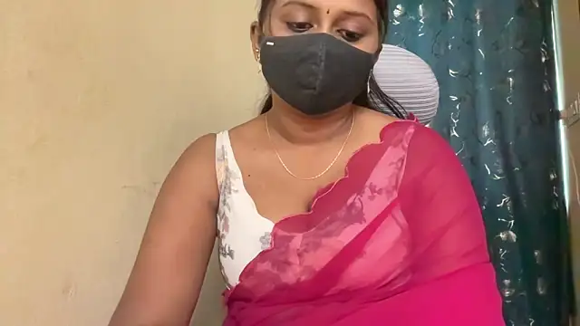 Snapshot of Pavani-Sexy chatting on 05/28/26, 07:16 Pavani-Sexy online show from 05/28/26, 07:16
