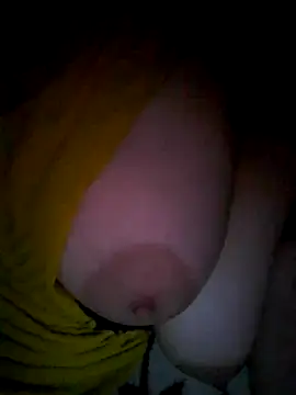 Snapshot of samoomaaa chatting on 10/03/25, 11:46 samoomaaa online show from 10/03/25, 11:46