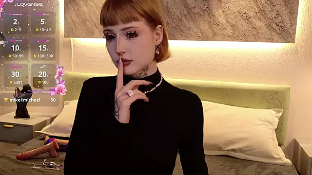 Snapshot of MilkMeSoftly chatting on 12/20/25, 08:32 MilkMeSoftly online show from 12/20/25, 08:32