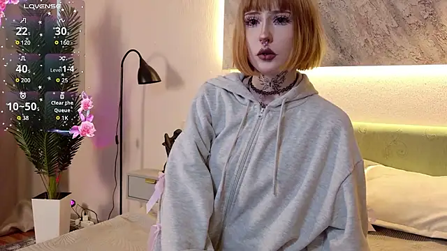 Snapshot of MilkMeSoftly chatting on 01/18/26, 08:51 MilkMeSoftly online show from 01/18/26, 08:51